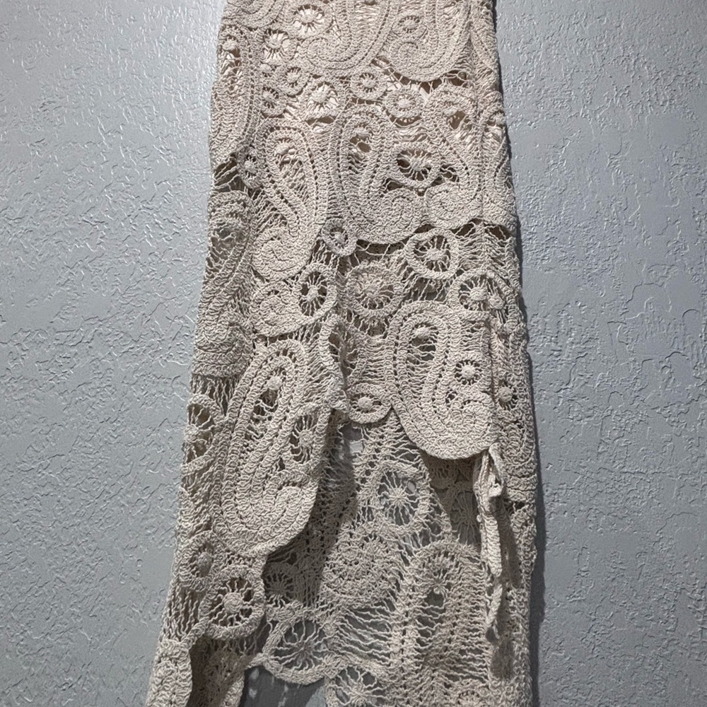 Zara Cream Asymmetrical Crochet Dress - Picture 10 of 10